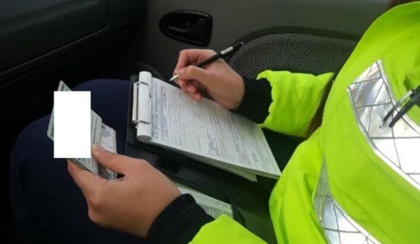 Inconștiență! Un bărbat din Dorohoi aflat sub control judiciar, s-a urcat la volan deși nu avea permis de conducere