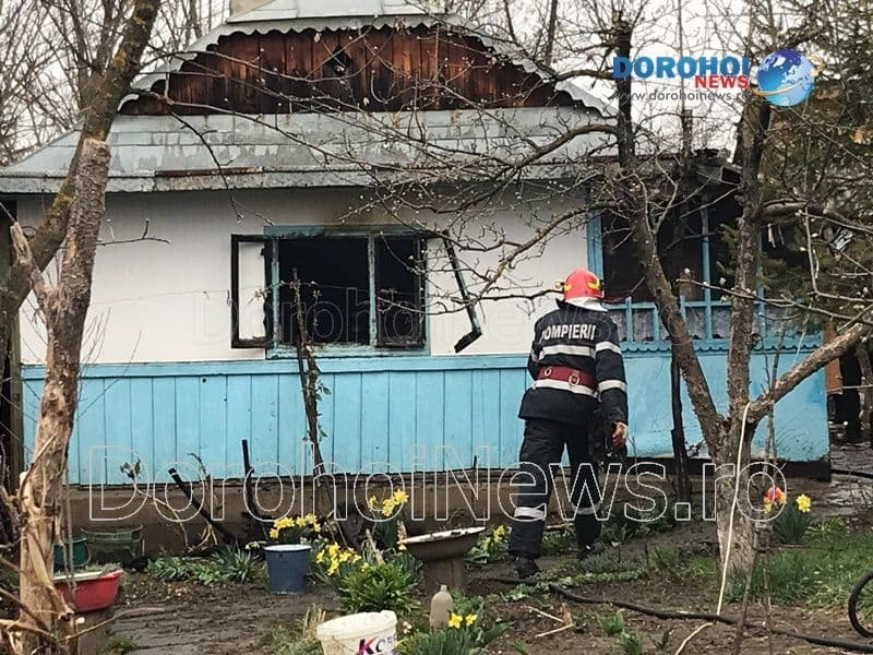 Incendiu la o casă din Cordăreni! Pompierii dorohoieni au intervenit pentru stingere – FOTO