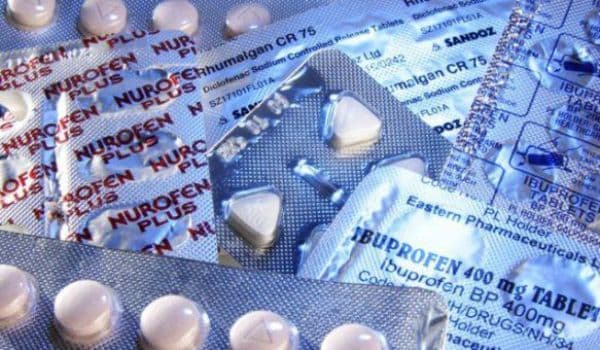 Ibuprofenul poate duce la perforarea stomacului. Ce alte efecte neașteptate poate avea medicamentul
