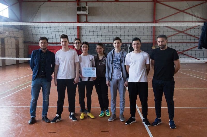 Campionat de volei la Colegiul Național „Grigore Ghica” Dorohoi - FOTO