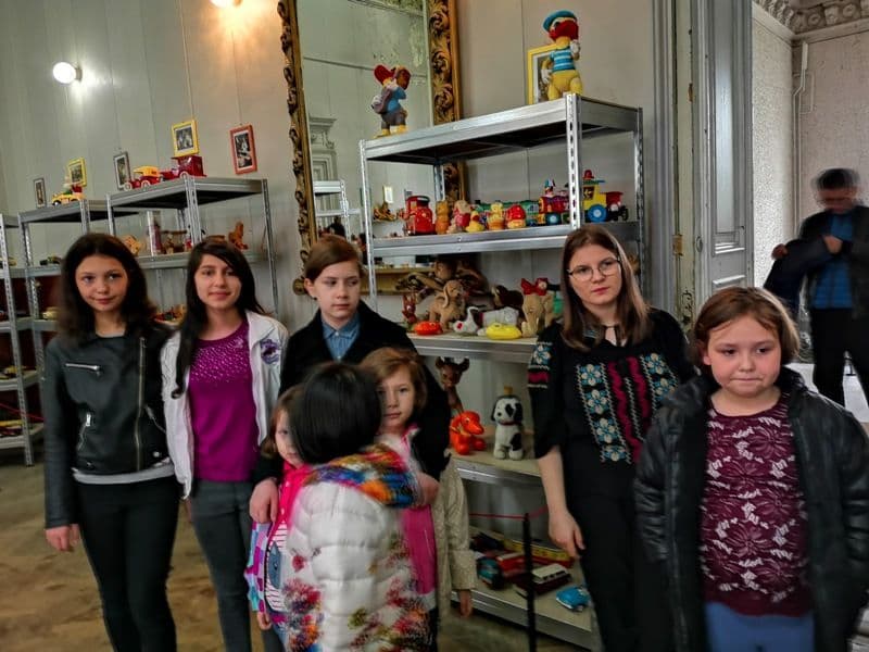 Copiii Complexului de apartamente „Floare de Colț” Dorohoi la expoziția de jucării - FOTO