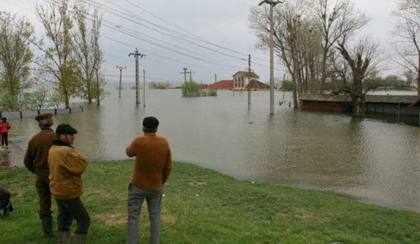 Atenționare hidrologică: COD PORTOCALIU de inundaţii pe râul Prut, pe două sectoare din județul Botoșani
