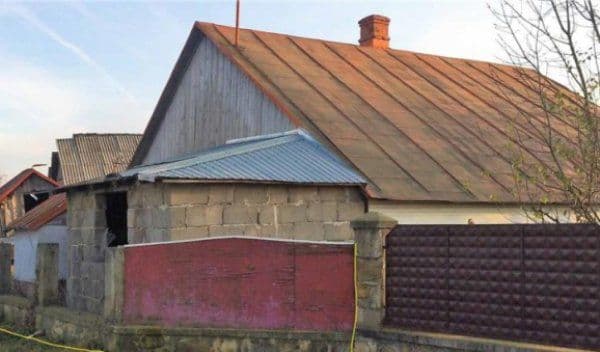 Caz straniu la Suceava. Au crezut că e decedată. Când au intrat în casa ei, polițiștii s-au îngrozit