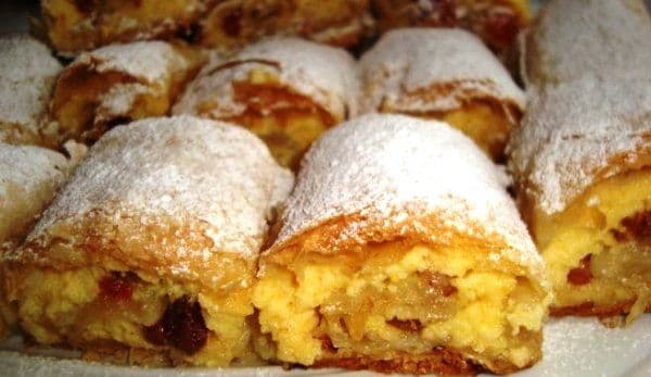 Strudel cu brânză dulce