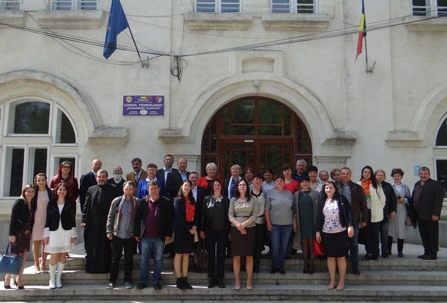 Proiect educaţional transfrontalier România-Republica Moldova „Să educăm împreună!” Broscăuţi-Șendriceni-Hincăuţi - FOTO
