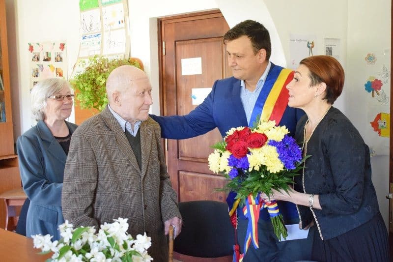 Centenar sărbătorit în Biblioteca de la Vlăsineşti - FOTO