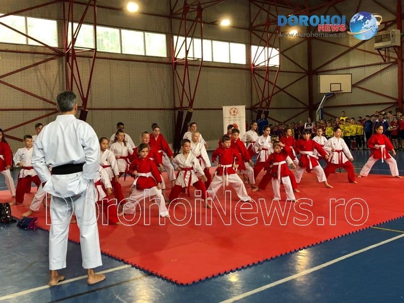 Competitivitate, sport și distracție! Activități sportive susținute cu ocazia zilei de 1 iunie - FOTO