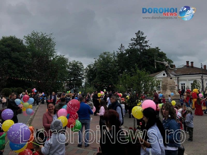 Carnavalul personajelor de poveste la Dorohoi - FOTO