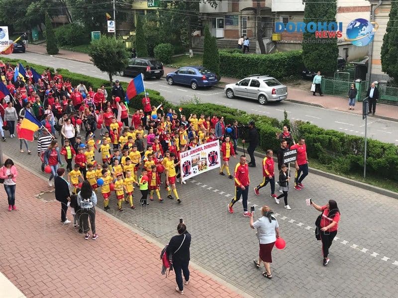Parada cluburilor sportive organizată de 1 iunie la Dorohoi - VIDEO/FOTO
