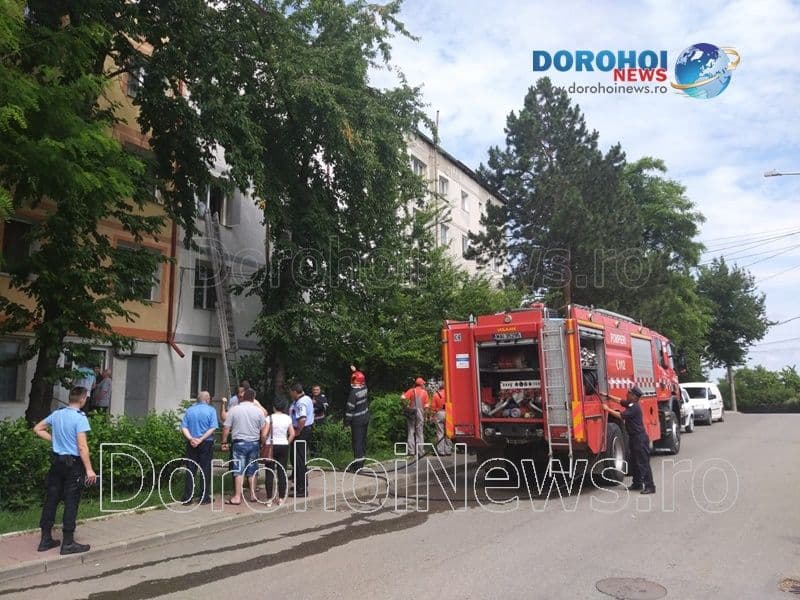 Incendiu într-un apartament din Dorohoi. Pompierii au prevenit extinderea flăcărilor - FOTO