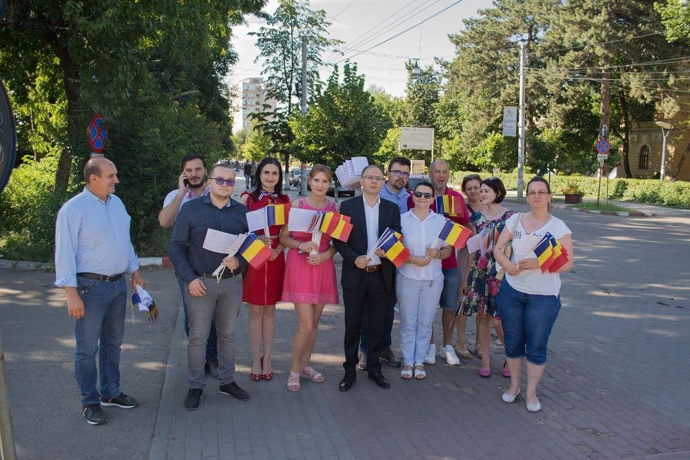PSD Botoșani sărbătorește Ziua Drapelului Național - FOTO