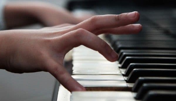 Recital de pian şi arii de operă la Dorohoi
