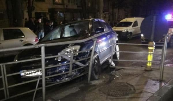Accident produs de un bărbat fără permis, aflat în stare de ebrietate. Mașina o avea de la un dorohoian!