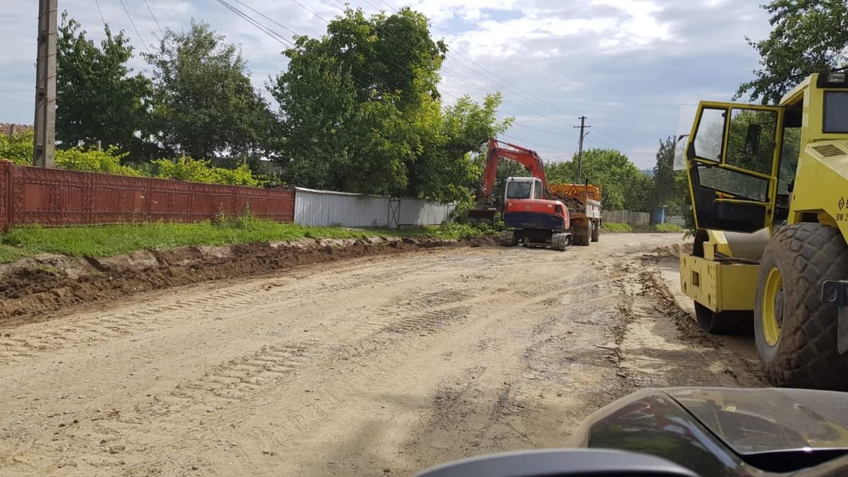 Noi drumuri judeţene au intrat în reabilitare - FOTO