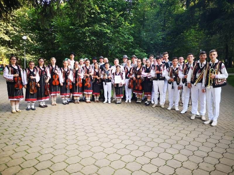 Marele Premiu la Festivalul „Dornă, plai de joc și cântec” 2019, câștigat de Ansamblul „Mugurelul-Mărgineanca” 