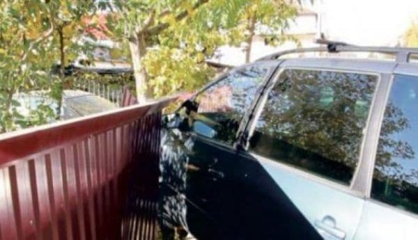 Aventură terminată în gardul unei case. „Viteazul” s-a ales cu dosar penal