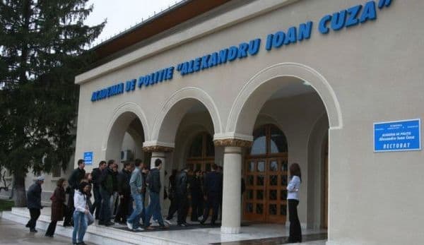 Probe fizice mult mai dure la admiterea în Poliţie. Şansele fetelor scad dramatic