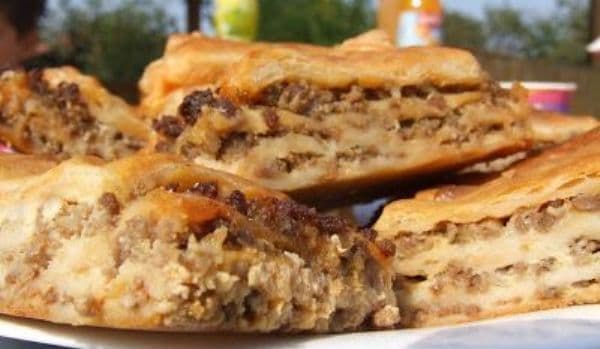 Burek cu carne