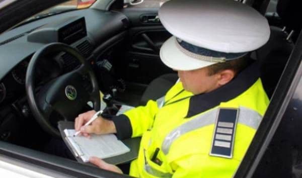 Dosar penal pentru conducerea unui autoturism neînmatriculat