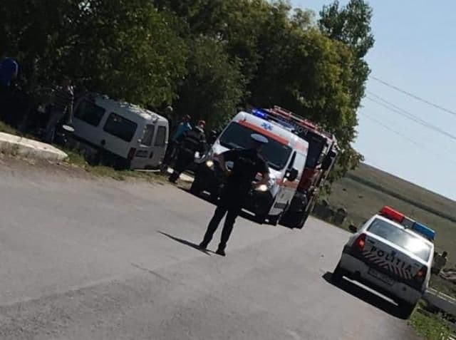 Persoană încarcerată într-un accident grav la Hilișeu. Șoferul a fugit de la fața locului – FOTO