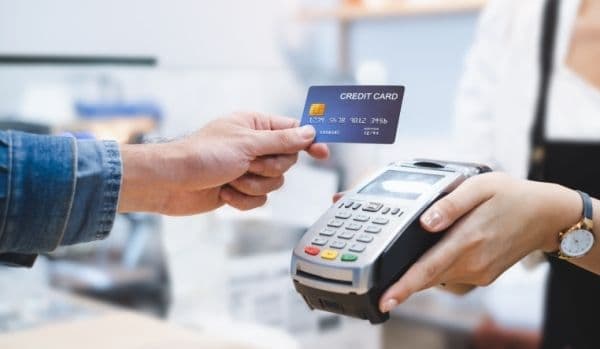 ING face schimbări la plătile cu cardul și online: Va fi nevoie mai des de PIN, dar și de cifre din CNP