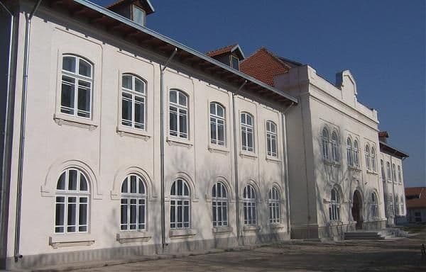 Amplă manifestare cu ocazia împlinirii a 100 de ani de la înființarea Școlii Normale „Alexandru Vlahuță” din Șendriceni