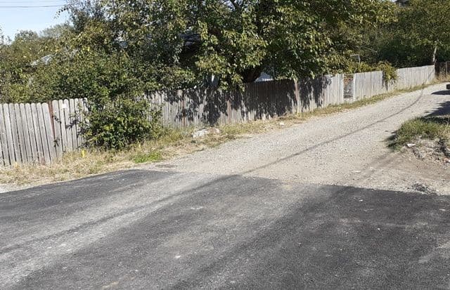 Primim la redacție – „Strada Aprodul Purice din Dorohoi - aici se termină civilizația” - FOTO