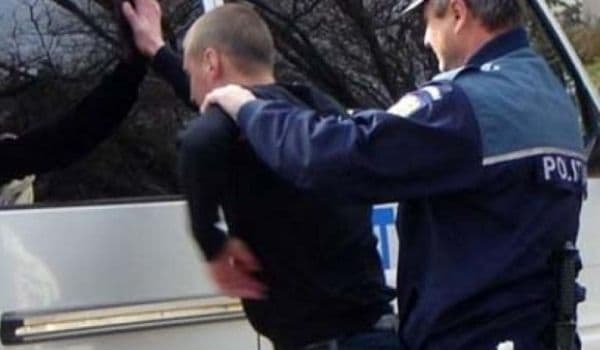 Urmărit naţional pentru tâlhărie calificată, identificat de poliţişti într-o comună din Botoșani