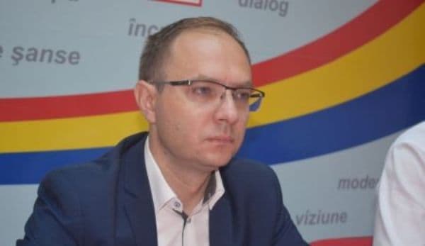 Cosmin Andrei, viceprimar municipiul Botoșani: „Primarul liberal Flutur nu a semnat Pactul Național pentru Bunăstarea Românilor și acum refuză fonduri