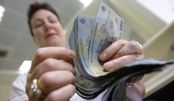 Anunț bombă pentru milioane de români! Modificări la Legea Salarizării: Se schimbă metoda de calcul. Vezi tabelul!