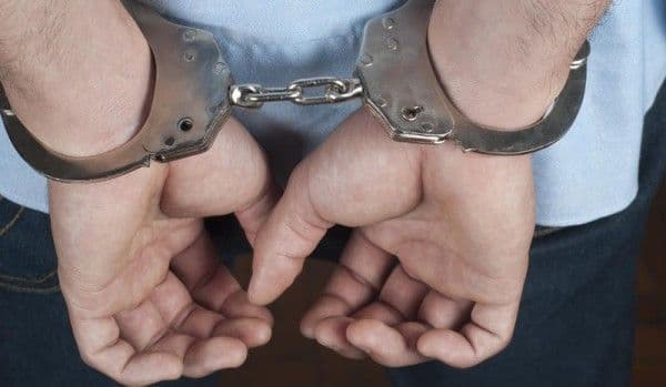 Bănuit de comiterea unei tâlhării, reţinut de poliţiştii botoşăneni, specializaţi în investigaţii criminale