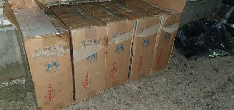 10.000 de pachete cu țigări de contrabandă, confiscate în urma cooperării la frontiera de est - FOTO