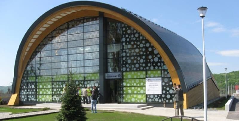 Primăria Municipiului Dorohoi anunță demararea lucrărilor pentru bazinul de înot - FOTO