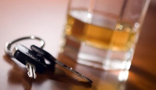 Alt șofer depistat beat în trafic. Polițiștii fac apel la șoferi să nu se mai urce la volan după ce au băut alcool