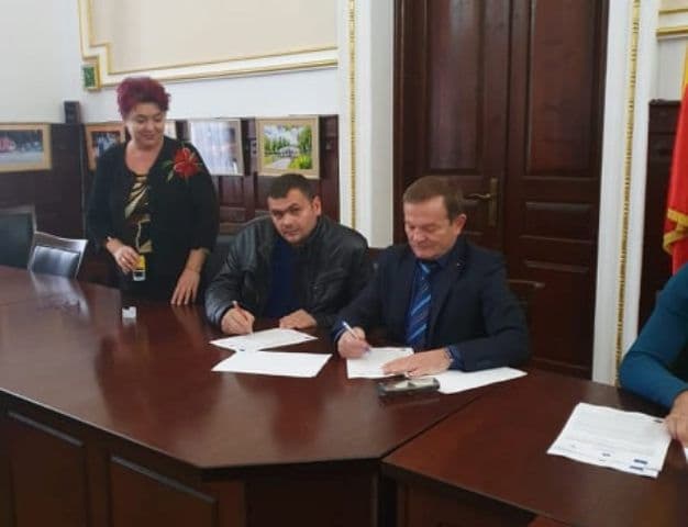 Primăria Dorohoi: Au fost semnate încă 3 contracte în cadrul Concursului de planuri de afaceri Business Start Dorohoi - FOTO