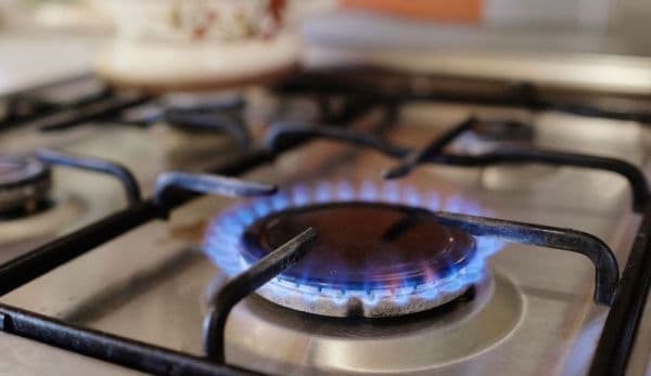 Bărbat în vârstă de 47 de ani găsit mort în casă după ce s-a intoxicat cu gaz