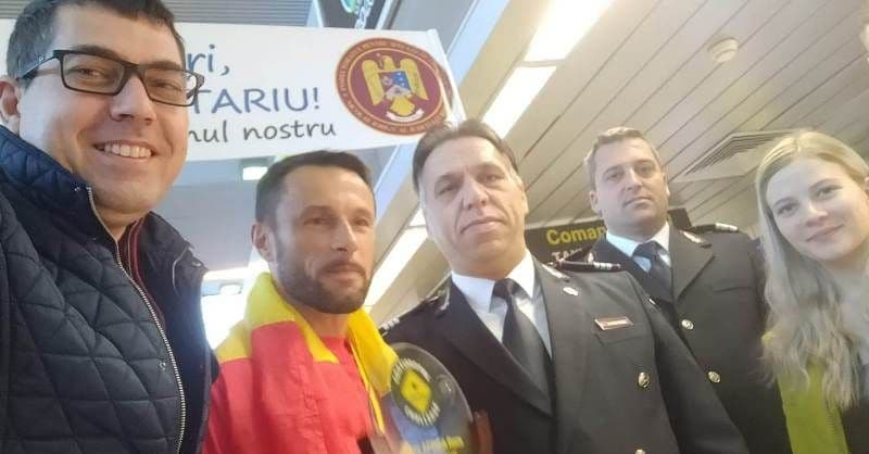 Iulian Rotariu, câștigătorul ultramaratonului de 220 km din Mozambic, a pășit pe pământ romanesc, în urma cu puțin timp!