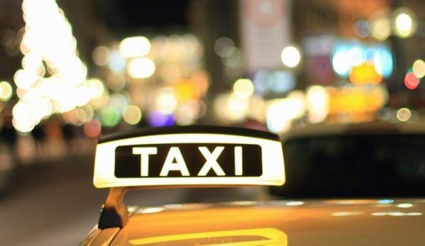 Caz șocant în Botoșani! Taximetrist înjunghiat de un client