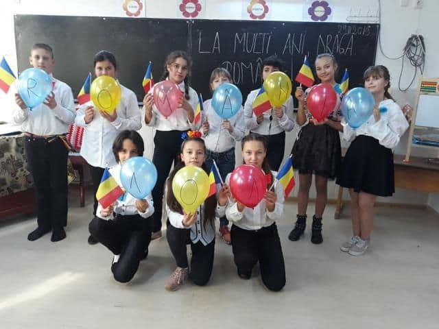 Ziua Națională a României sărbătorită de elevii Școlii Gimnaziale Hilișeu-Horia - FOTO