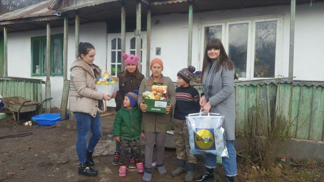 Colegiul Național „Grigore Ghica” Dorohoi: Săptămâna legumelor și a fructelor donate - FOTO