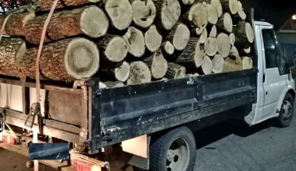 Un aviz de însoțire a mărfii completat greșit la lăsat şi fără bani şi fără „marfă” pe un bărbat din Dorohoi