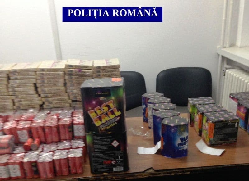 Dosare penale și amenzi pentru operaţiuni cu articole pirotehnice la Botoșani - FOTO