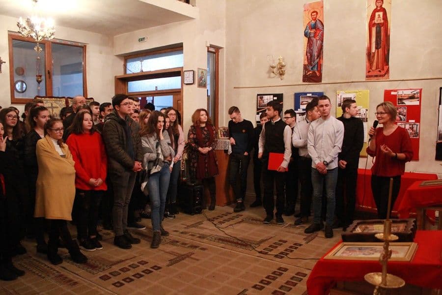 Seminarul Teologic Dorohoi - Expoziția fotografică „Satul românesc... văzut prin obiectiv” - FOTO