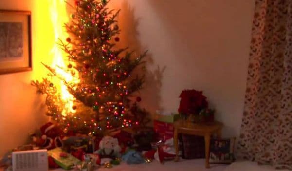 ATENȚIE! Sfaturi PREȚIOASE de la SVSU Dorohoi pentru a evita INCENDIILE în perioada Sărbătorilor de Iarnă