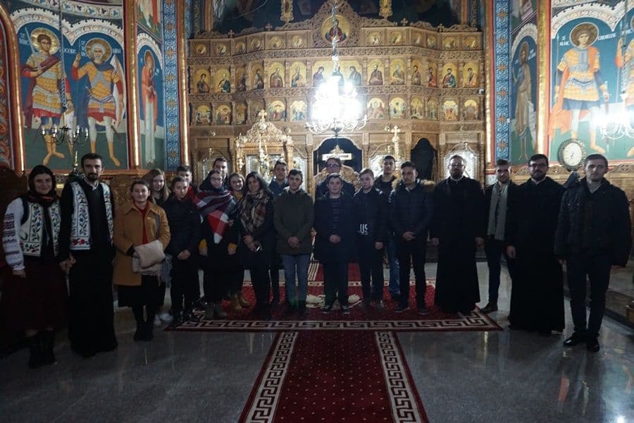 Noi activități ROSE desfășurate de elevii Seminarului Teologic „Sf. Ioan Iacob” din Dorohoi - FOTO