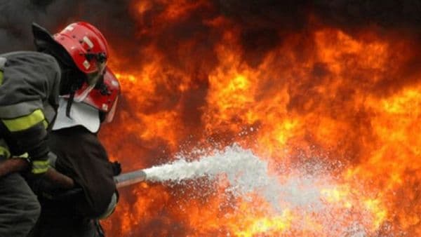 Opt incendii într-o săptămână: Pompierii au salvat şi protejat bunuri materiale în valoare de aproximativ 600 mii lei