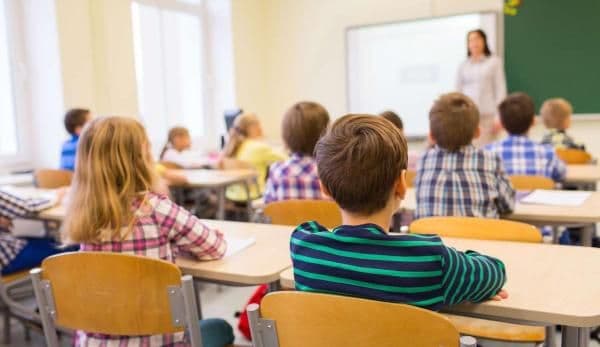 Veşti bune pentru elevi la început de 2020. Ministerul Educaţiei a făcut anunţul