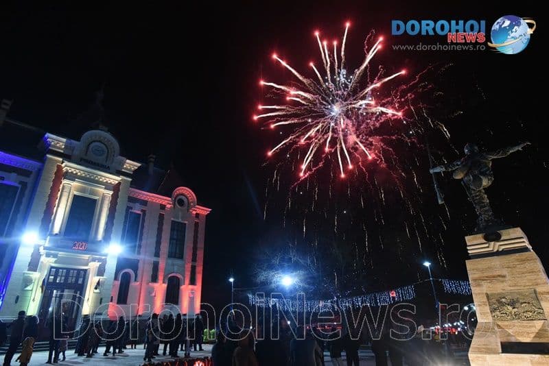 Revelion 2020: Vezi focul de artificii de la Dorohoi oferit de autoritățile locale la trecerea dintre ani! – VIDEO / FOTO