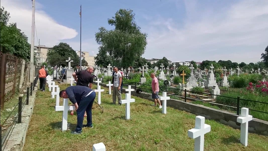 cimitir eroi 008