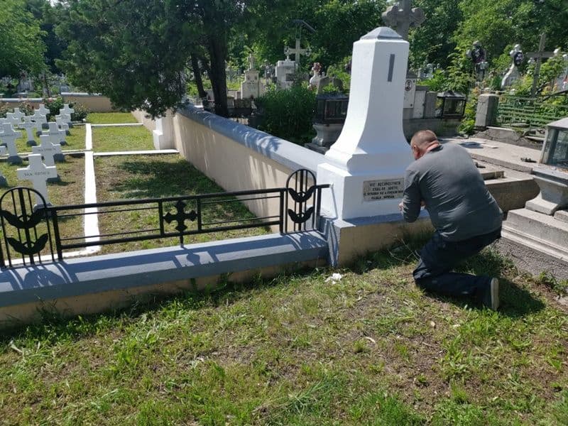 cimitir eroi 010